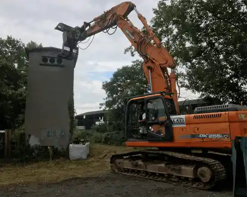 Achat d’une nouvelle pelle de démolition